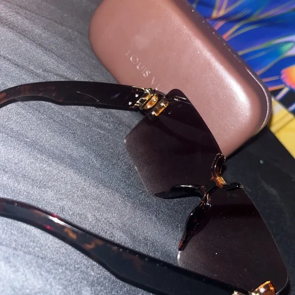 I don’t use. A friend bought for me and i never used them so they are brand new. - Picture 5 of 8